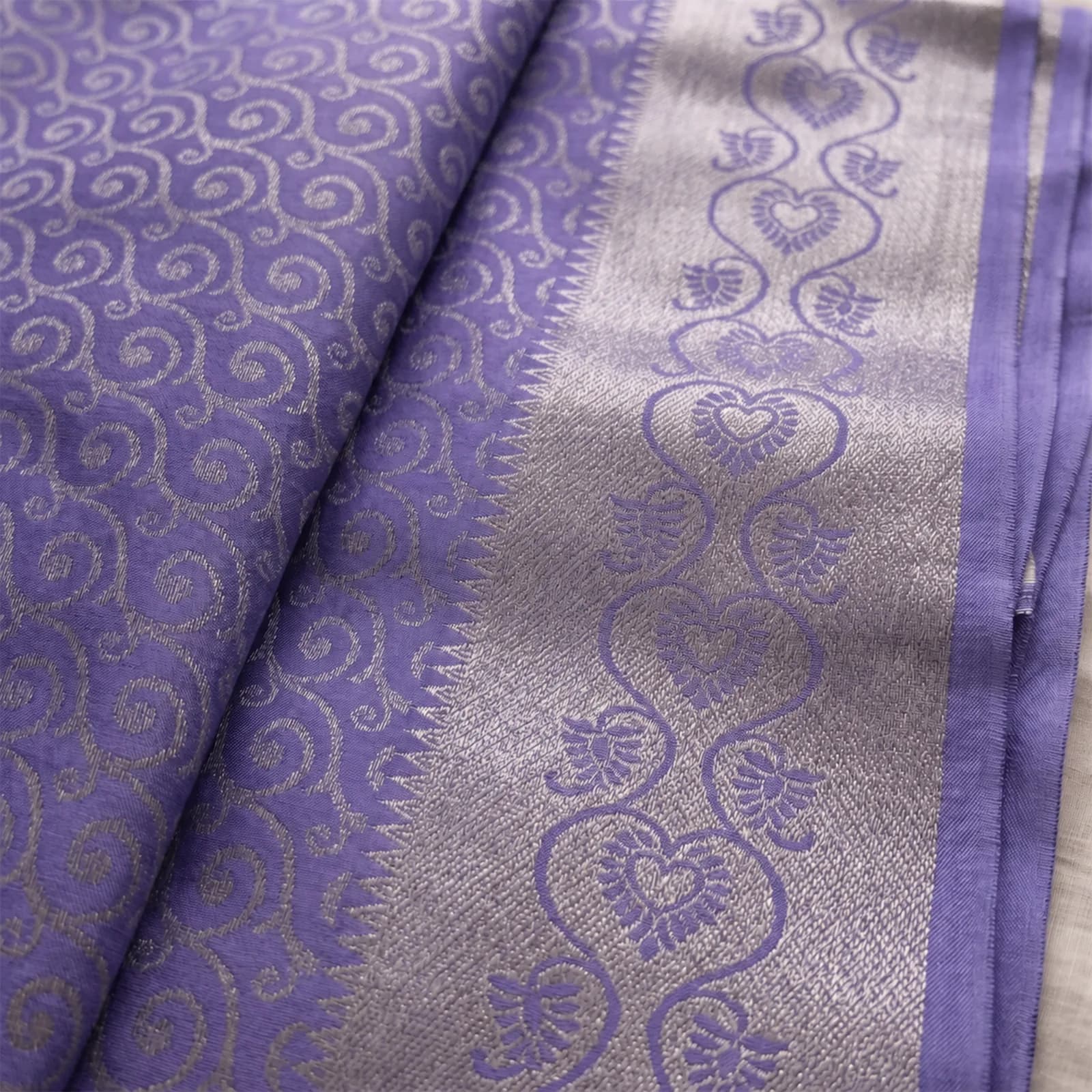 Champa in Ivory & Floral Gold Butis - Angle 11